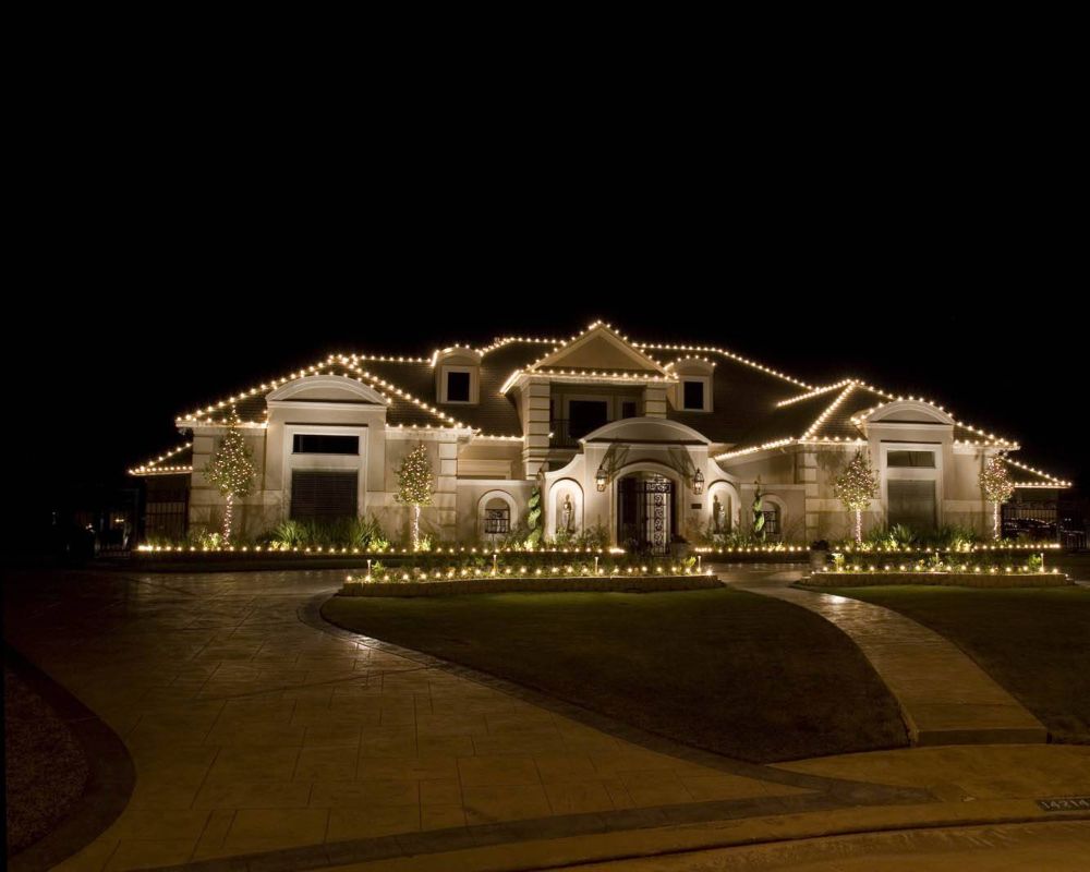 House With Christmas Lights Decor